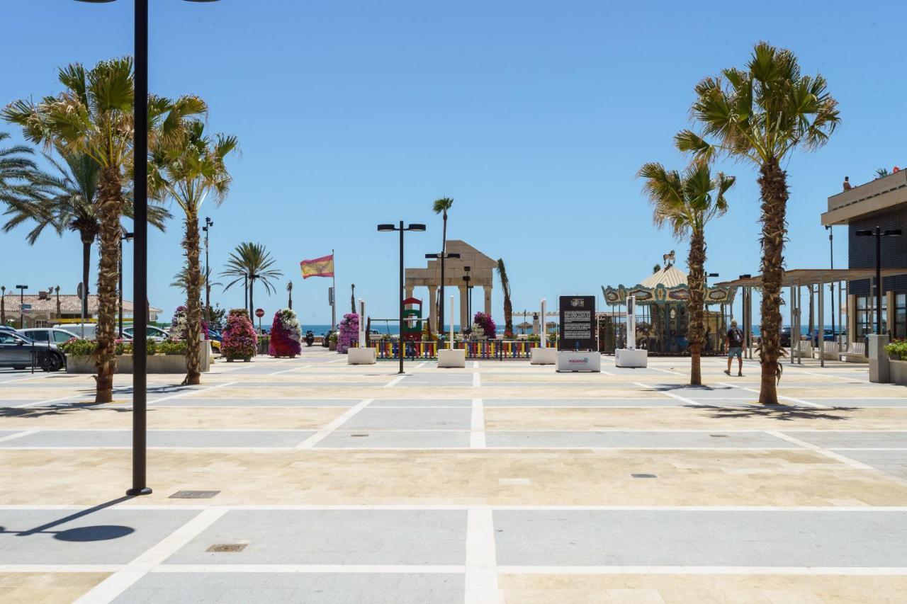 Hostal Costabella Powered By Faro Homes Fuengirola Ngoại thất bức ảnh