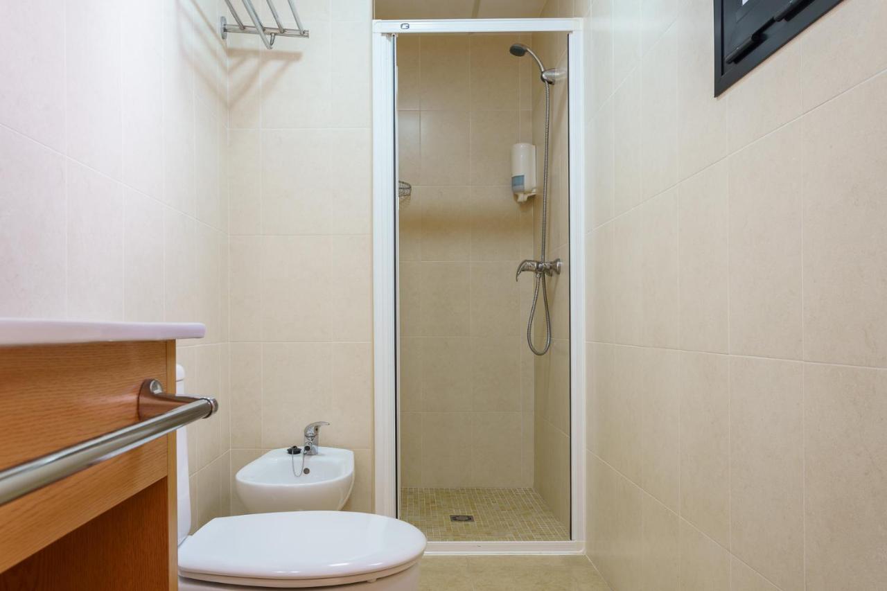 Hostal Costabella Powered By Faro Homes Fuengirola Phòng bức ảnh